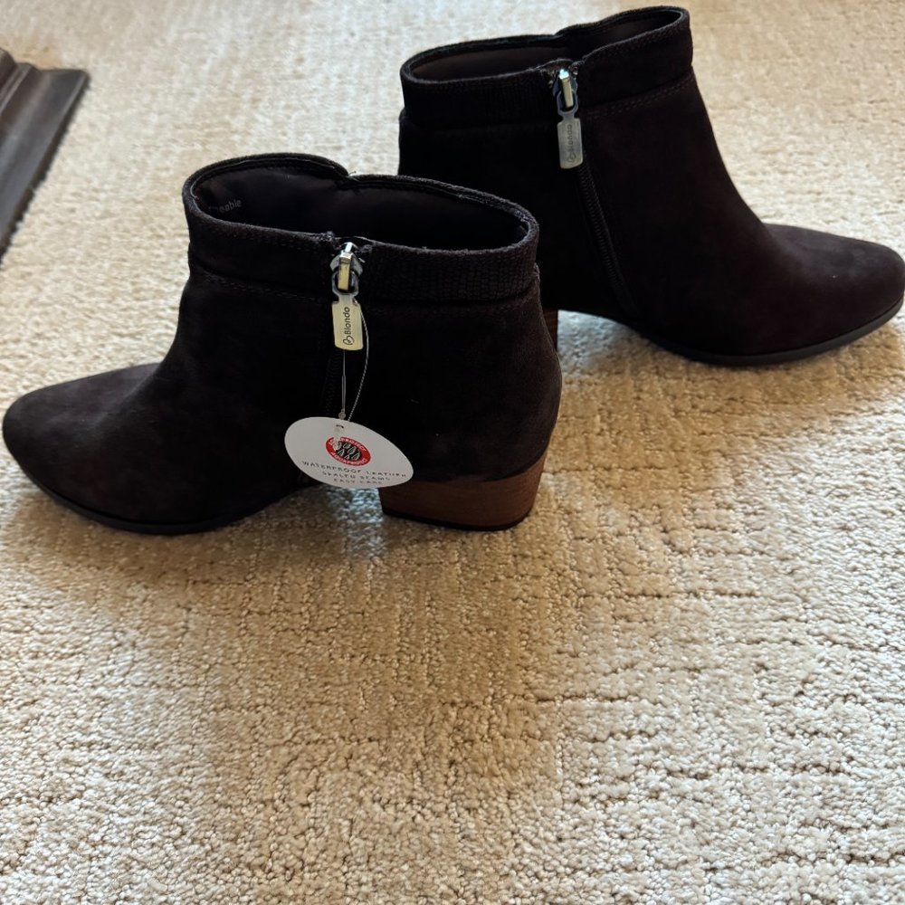 NEW WITH TAGS Blondo WaterProof Boots Size 7M- DARK BROWN